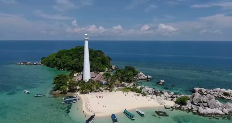 Menjelajahi Keindahan Bangka Belitung